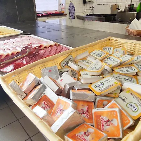 Bahnhof Praebichl Bed & Breakfast *